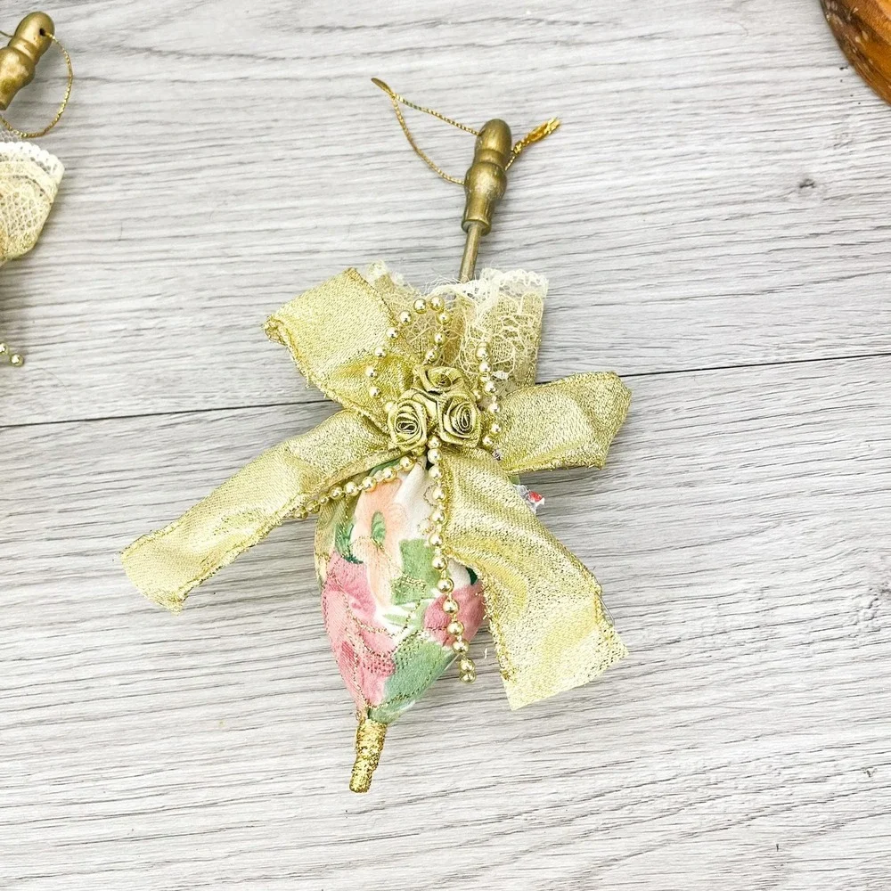 Vintage Floral‎ Christmas Ornaments: Shabby Chic Cottagecore Decor, Set of 4